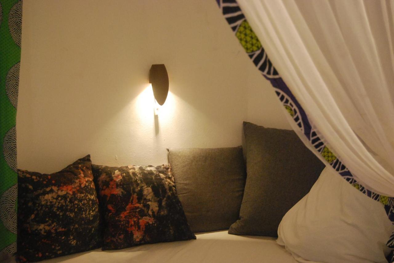 Karls Guesthouse コトヌー エクステリア 写真