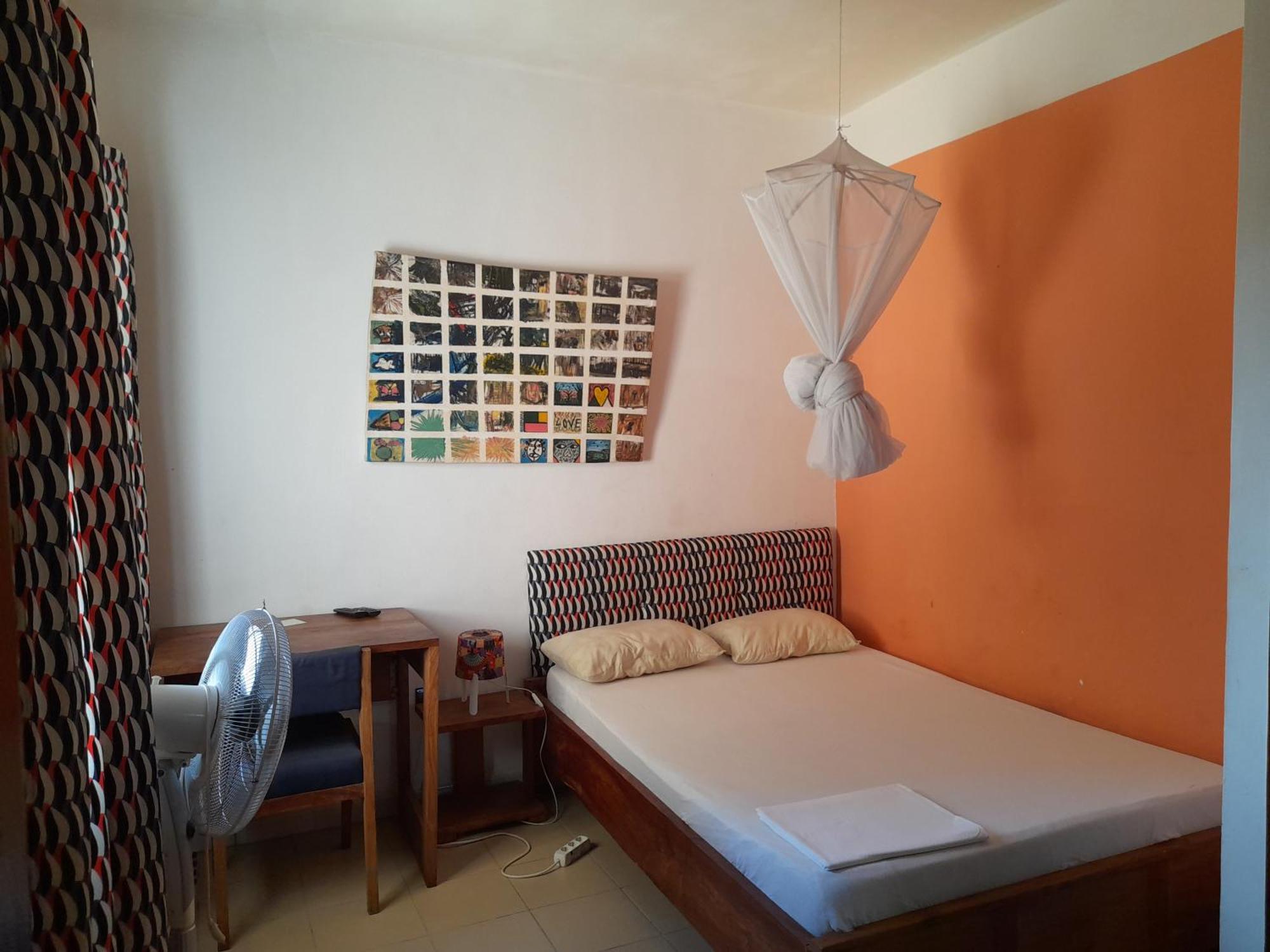 Karls Guesthouse コトヌー 部屋 写真