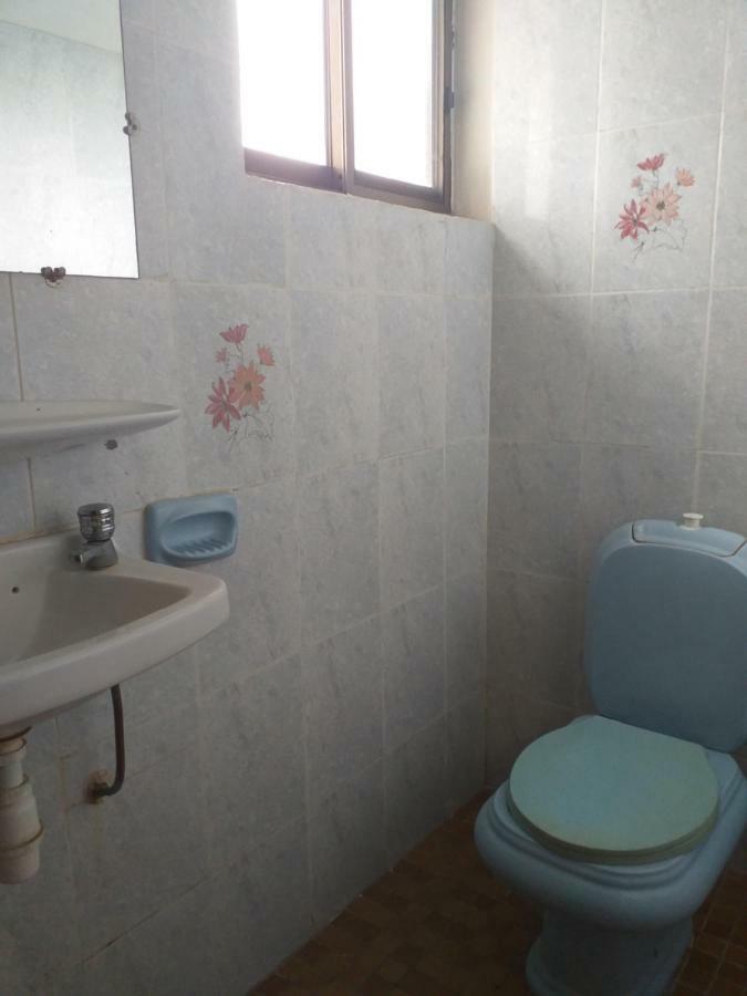 Karls Guesthouse コトヌー エクステリア 写真
